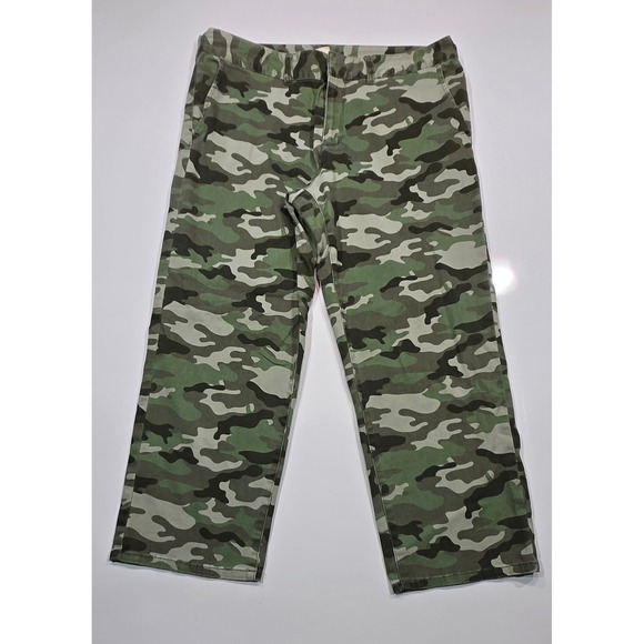 Empyre Pants - Empyre‎ Cassia Straight Crop Camo Pants Women's Size 11 Green
